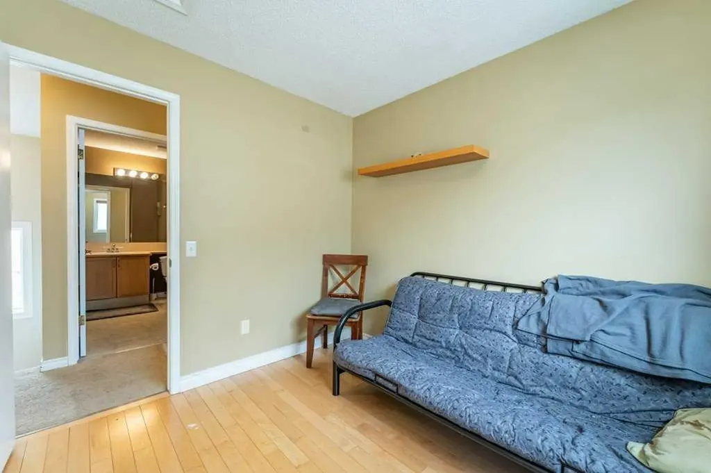 250 Mt Lorette Close SE Calgary AB T2Z 2L9