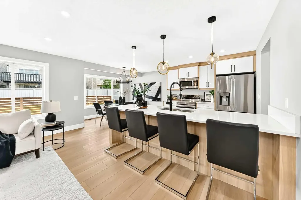 230 Citadel Estates Heights NW Calgary AB T3G 5E5