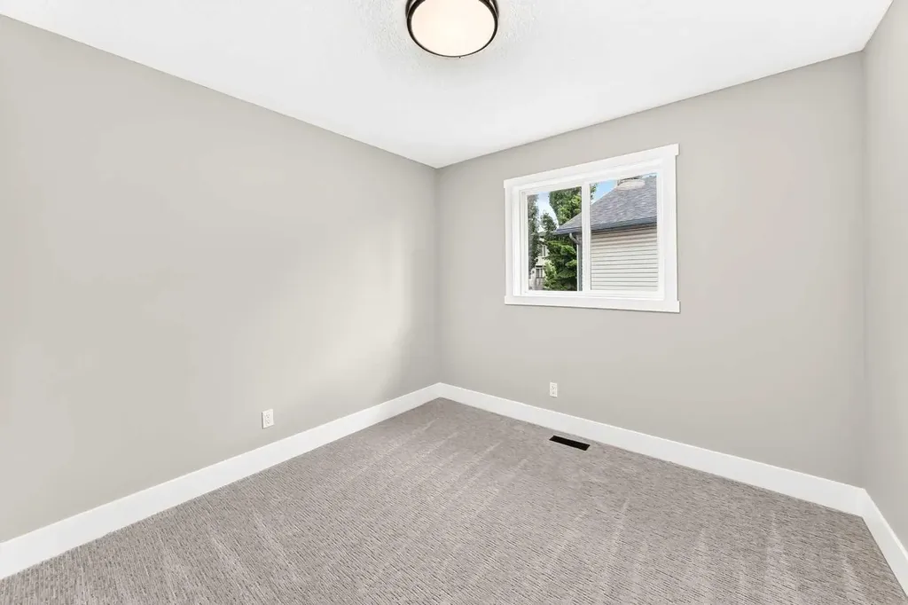 230 Citadel Estates Heights NW Calgary AB T3G 5E5