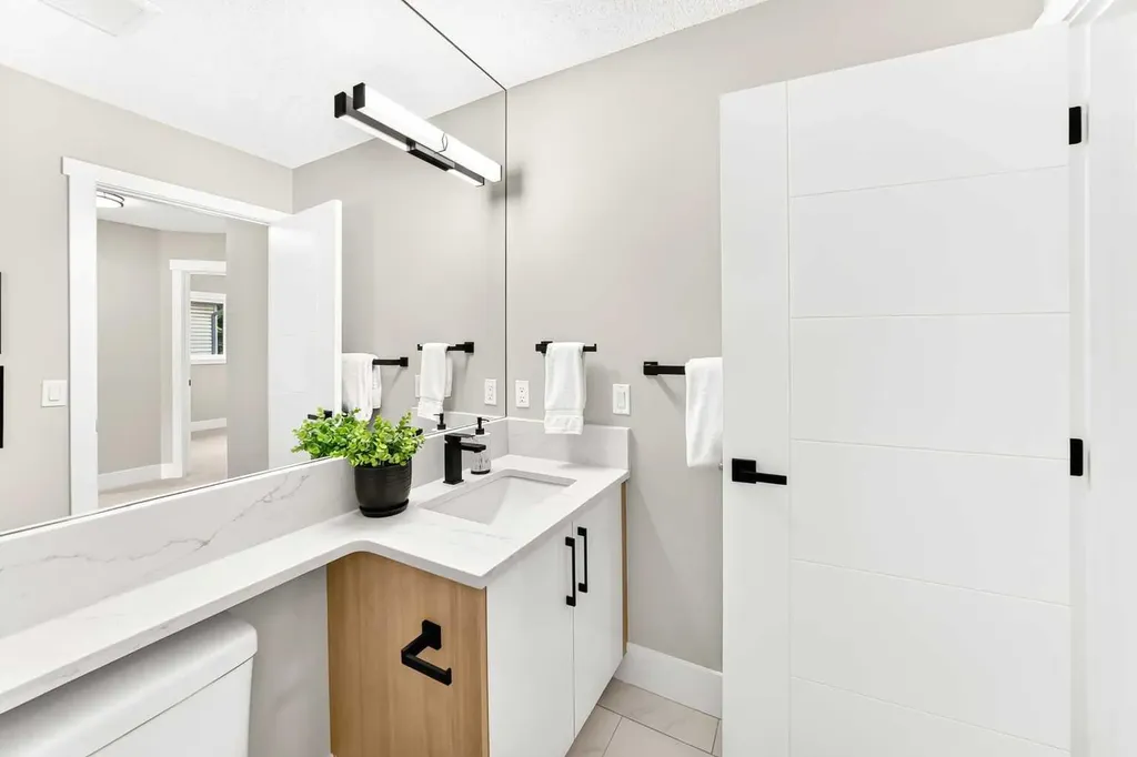 230 Citadel Estates Heights NW Calgary AB T3G 5E5