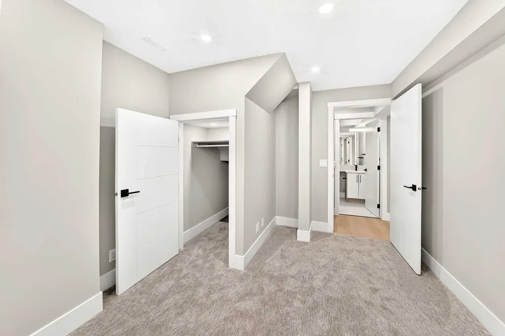 230 Citadel Estates Heights NW Calgary AB T3G 5E5