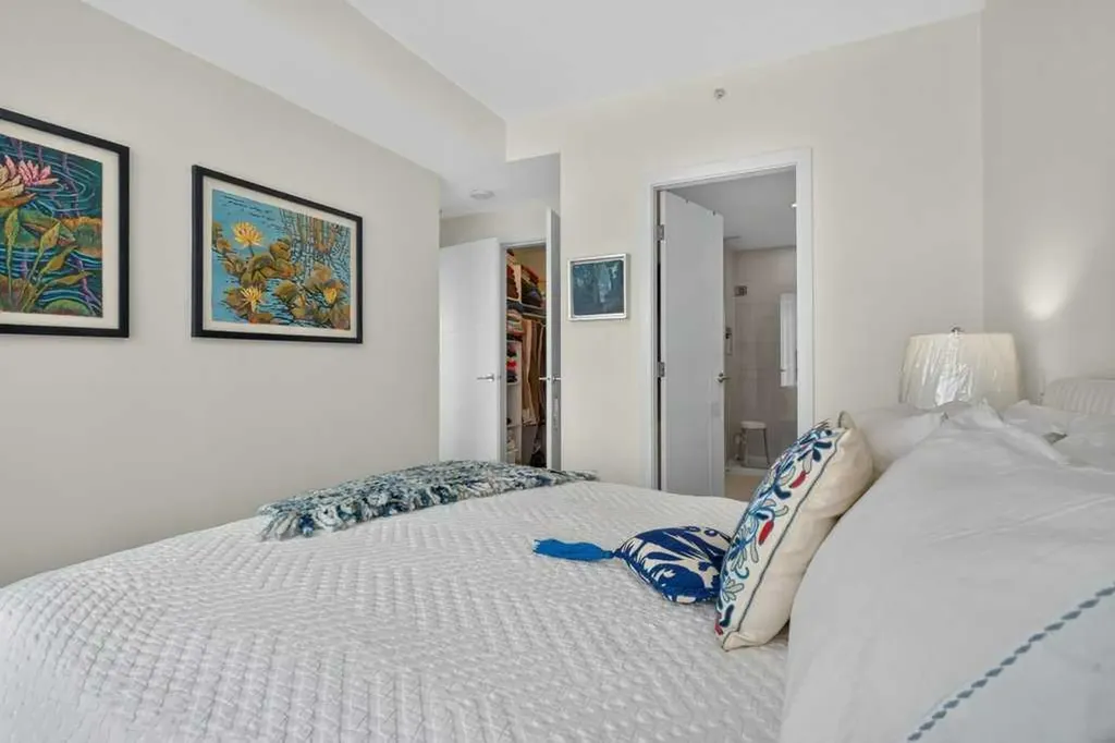 930 16 Avenue SW Calgary AB T2R 1C2