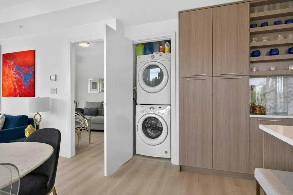 930 16 Avenue SW Calgary AB T2R 1C2