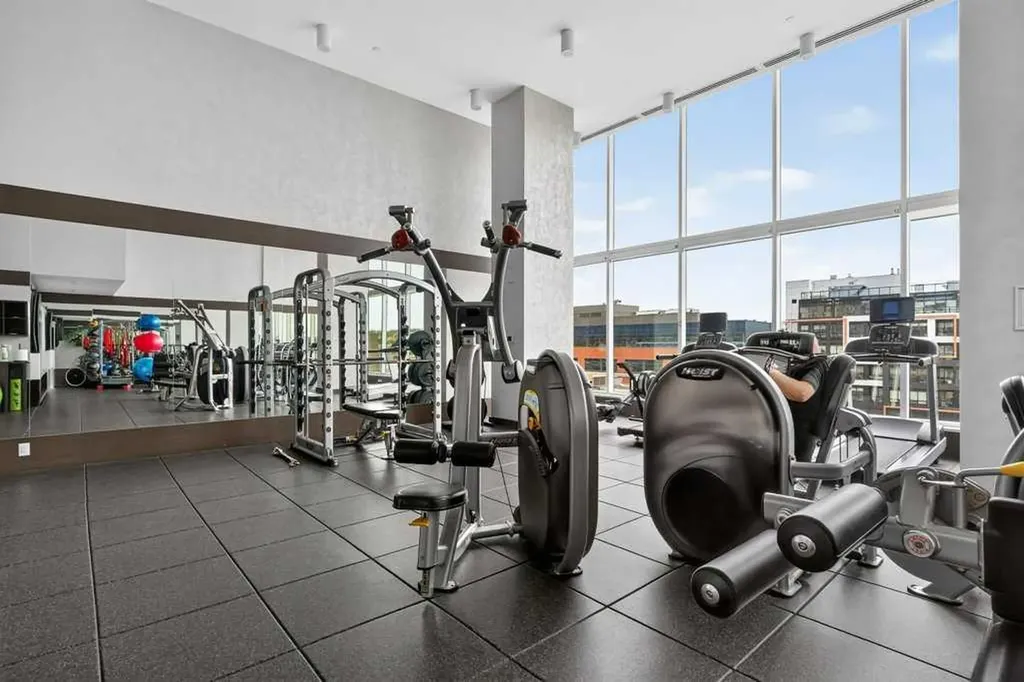 930 16 Avenue SW Calgary AB T2R 1C2