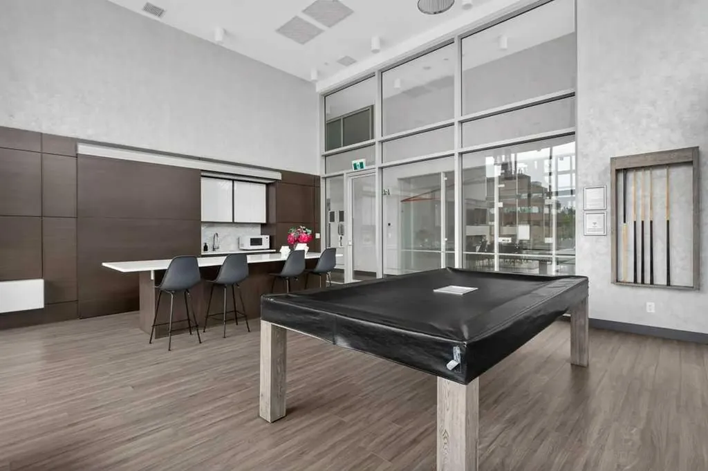 930 16 Avenue SW Calgary AB T2R 1C2