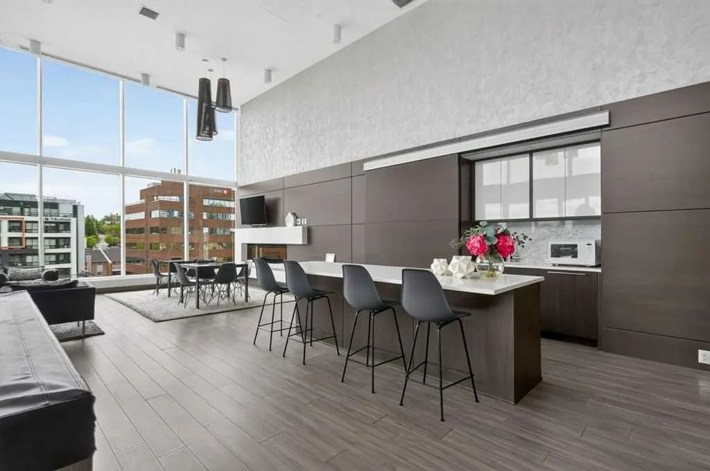 930 16 Avenue SW Calgary AB T2R 1C2