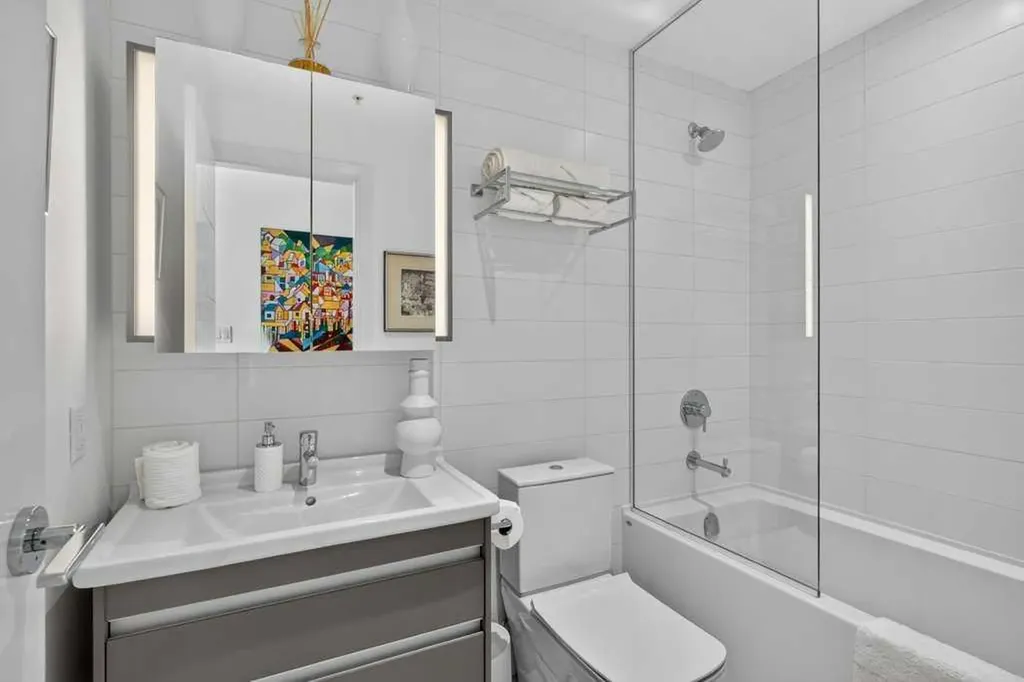 930 16 Avenue SW Calgary AB T2R 1C2