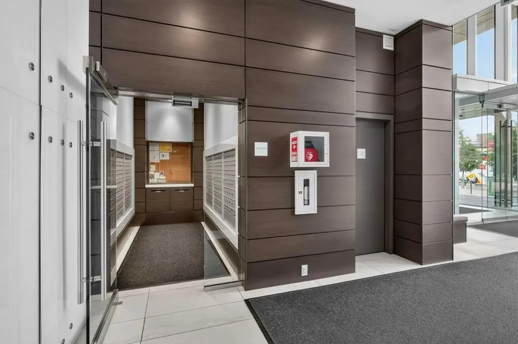 930 16 Avenue SW Calgary AB T2R 1C2