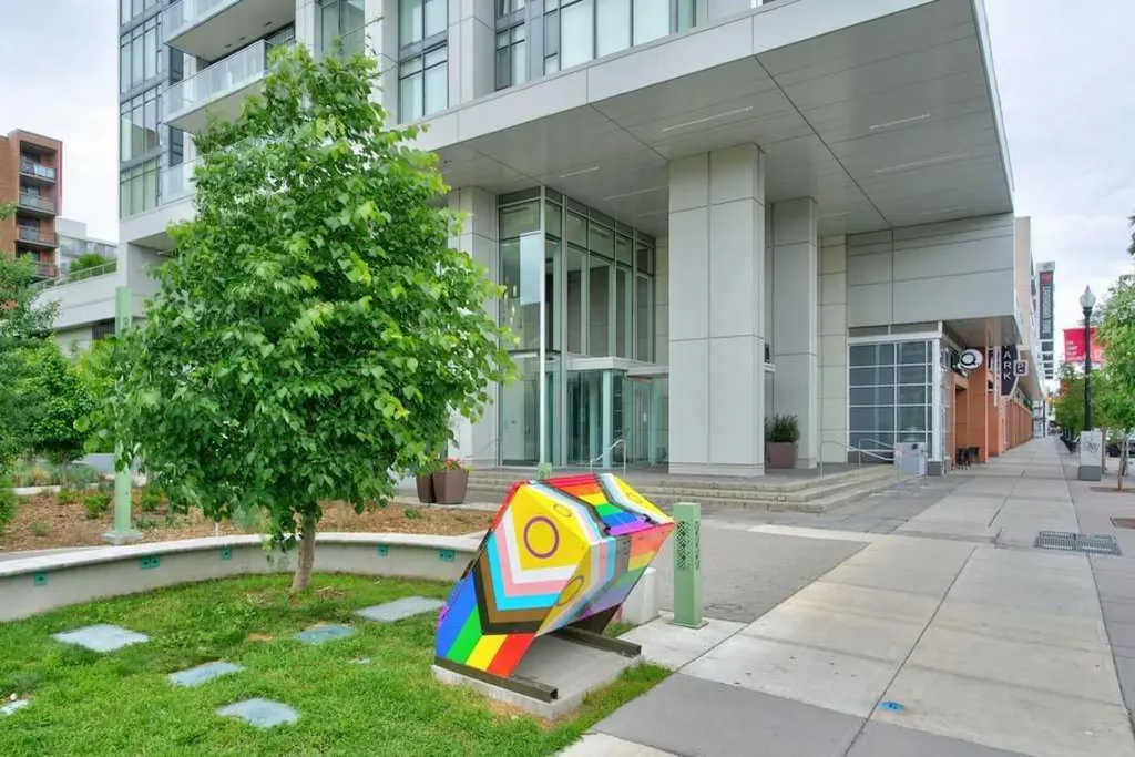 930 16 Avenue SW Calgary AB T2R 1C2