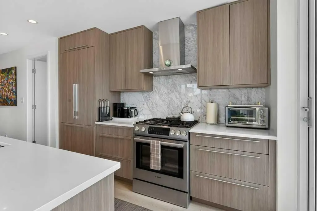 930 16 Avenue SW Calgary AB T2R 1C2