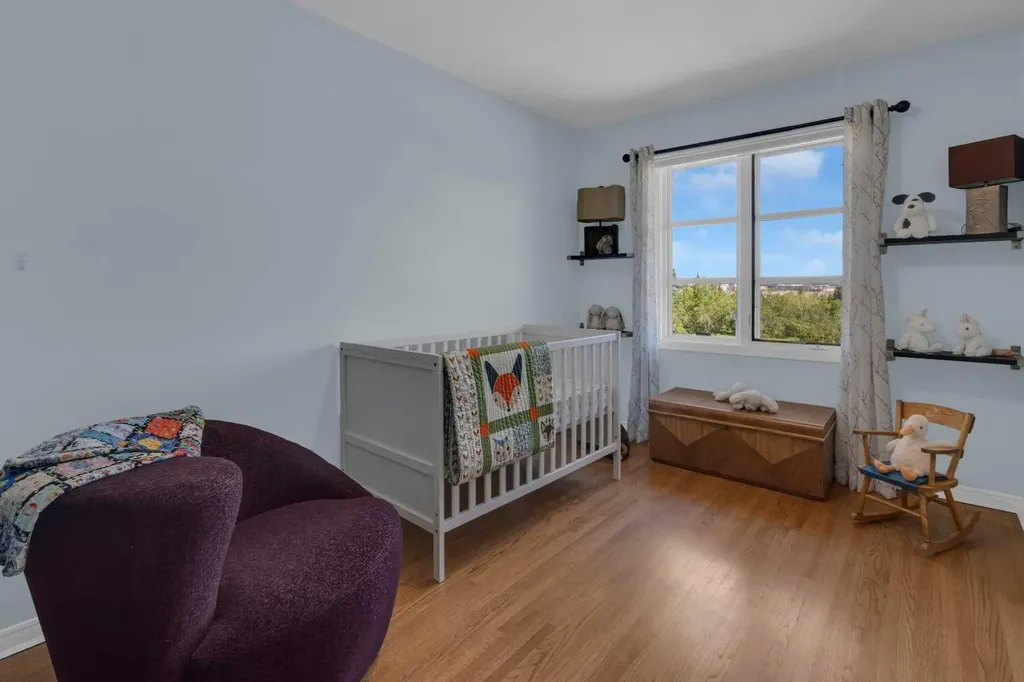 157 Wildwood Drive SW Calgary AB T3C 3C7