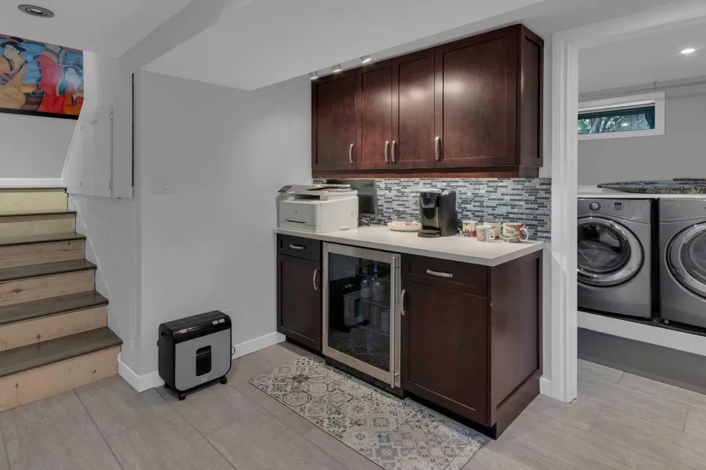 157 Wildwood Drive SW Calgary AB T3C 3C7