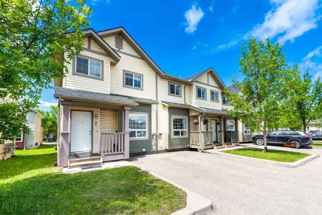 111 Tarawood Lane NE Calgary AB T3J 5B9
