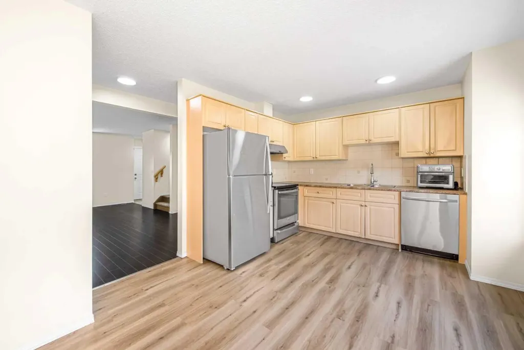 111 Tarawood Lane NE Calgary AB T3J 5B9