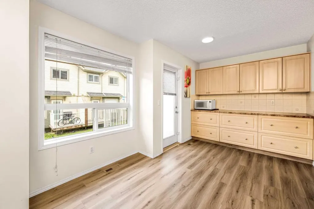 111 Tarawood Lane NE Calgary AB T3J 5B9