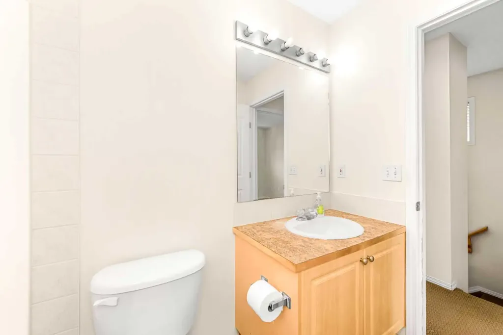 111 Tarawood Lane NE Calgary AB T3J 5B9