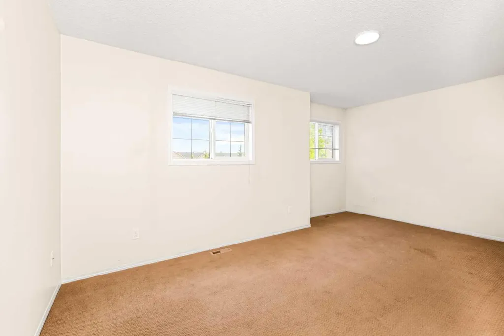 111 Tarawood Lane NE Calgary AB T3J 5B9