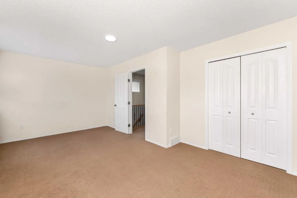111 Tarawood Lane NE Calgary AB T3J 5B9