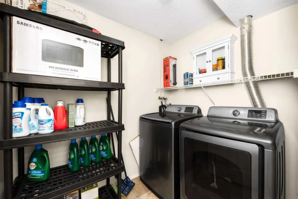 111 Tarawood Lane NE Calgary AB T3J 5B9