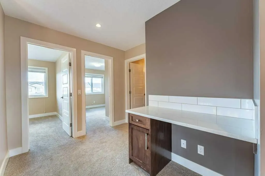 1241 Westmount Drive Strathmore AB T1Y 1Y6
