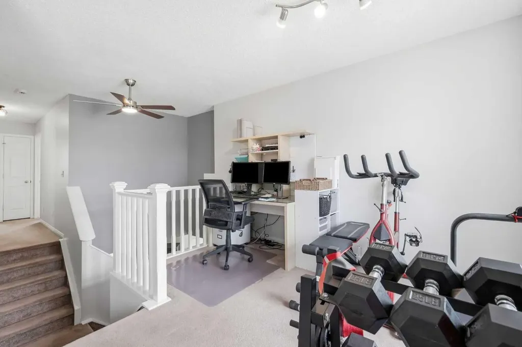 16 Evansbrooke Rise Calgary AB T3P 1C6