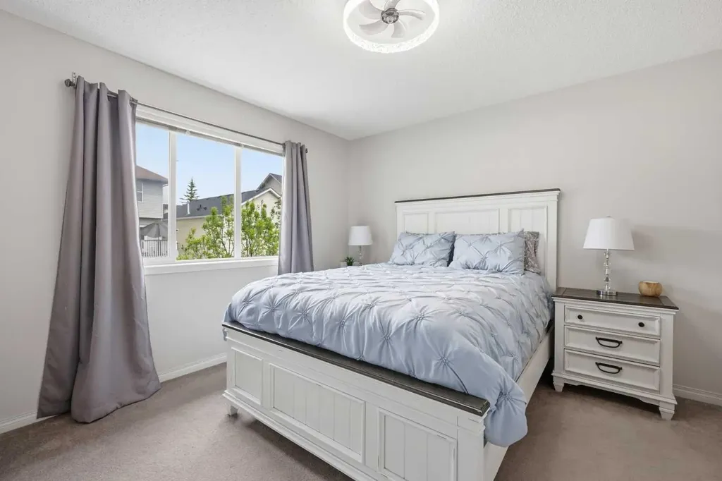 16 Evansbrooke Rise Calgary AB T3P 1C6