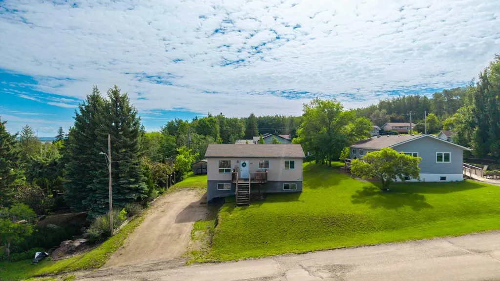 307 7 Avenue Paradise Hill SK S0M2G0