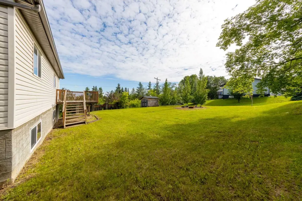 307 7 Avenue Paradise Hill SK S0M2G0