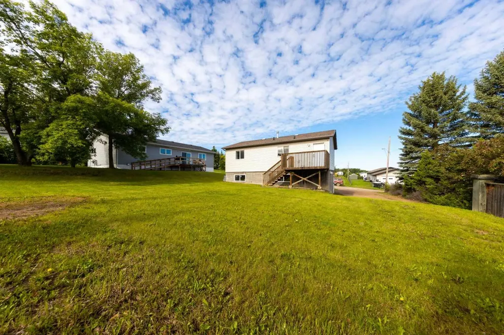 307 7 Avenue Paradise Hill SK S0M2G0