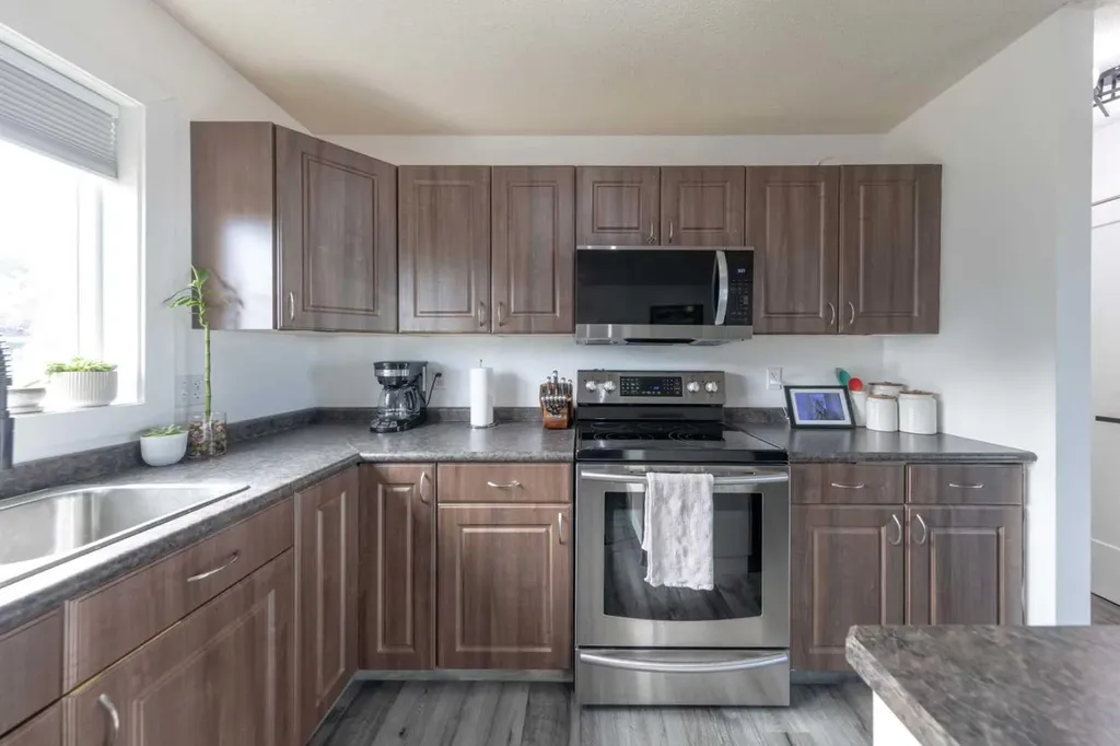 307 7 Avenue Paradise Hill SK S0M2G0