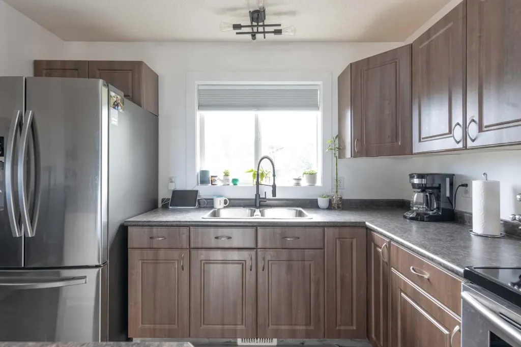 307 7 Avenue Paradise Hill SK S0M2G0