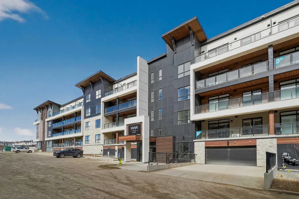 1802 Mahogany Boulevard SE Calgary AB T3M 4A5