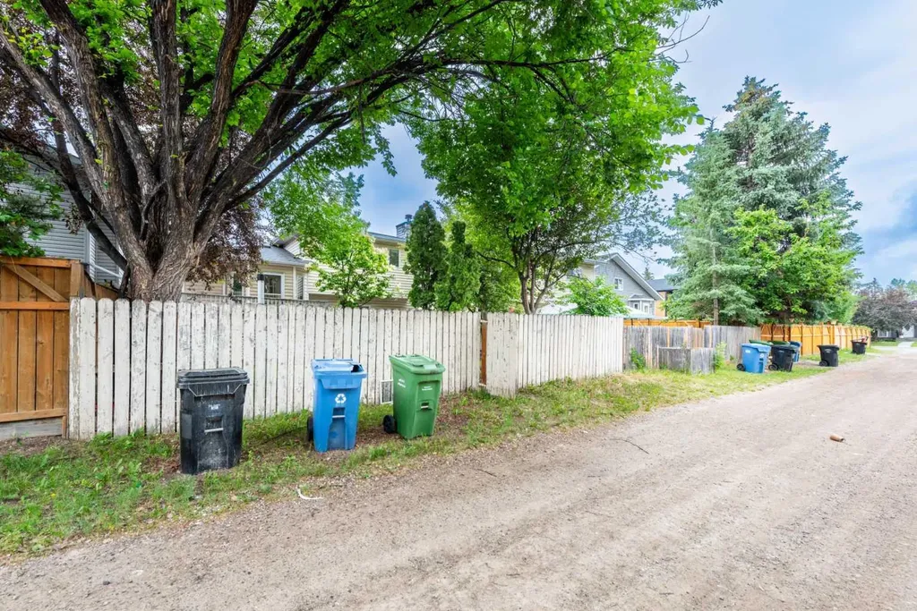 244 Riverglen Place SE Calgary AB T2C 3T4