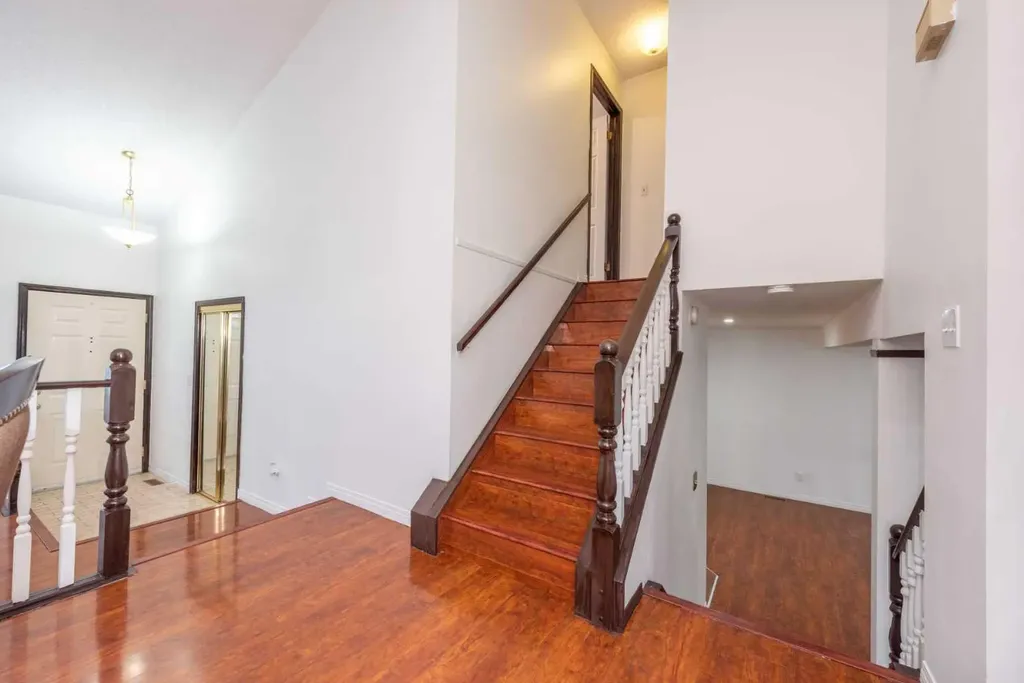 244 Riverglen Place SE Calgary AB T2C 3T4