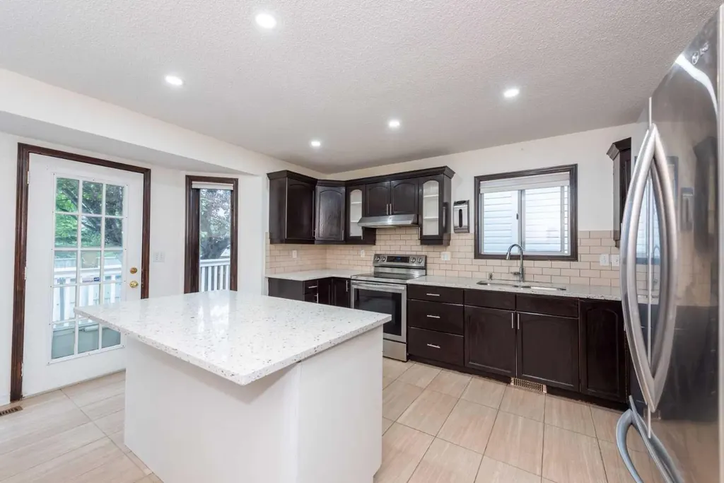 244 Riverglen Place SE Calgary AB T2C 3T4