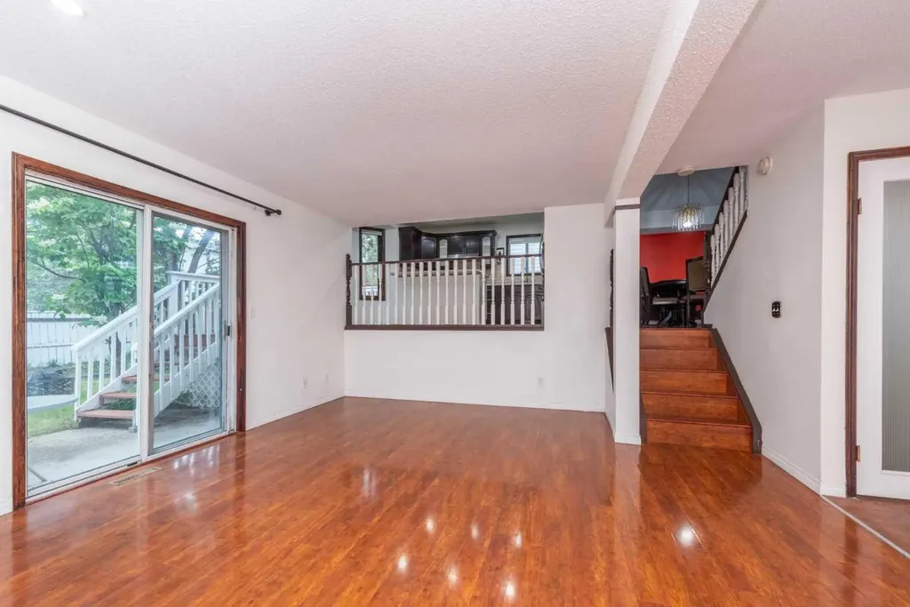 244 Riverglen Place SE Calgary AB T2C 3T4