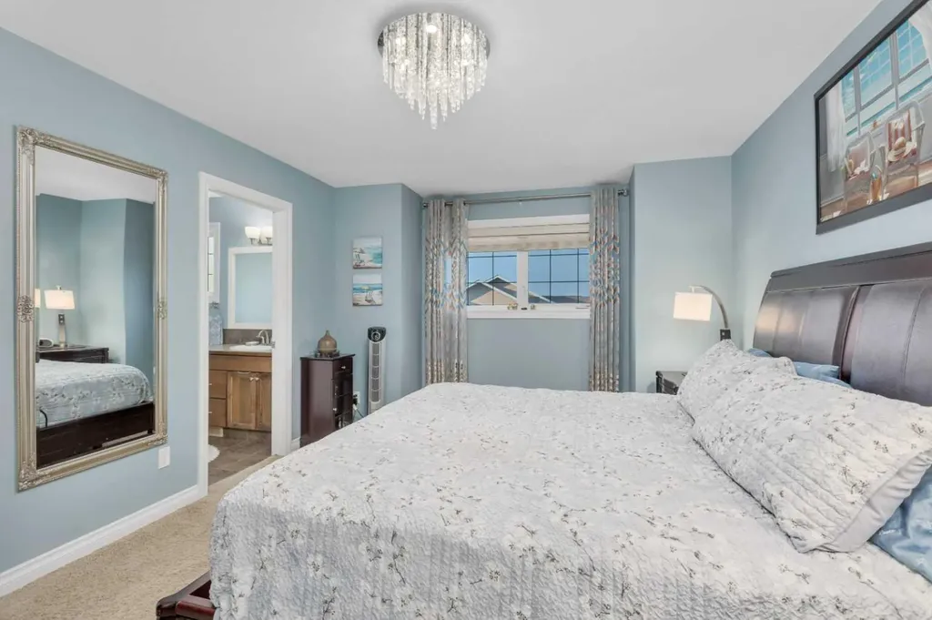 5 Heritage Drive Penhold AB T0M 1R0