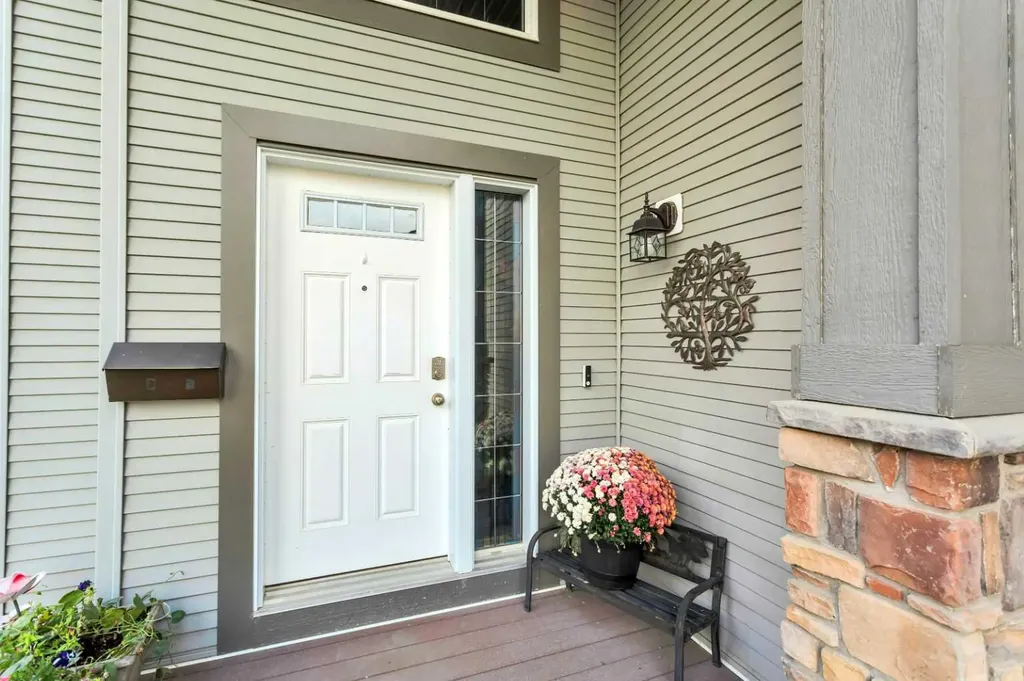 5 Heritage Drive Penhold AB T0M 1R0
