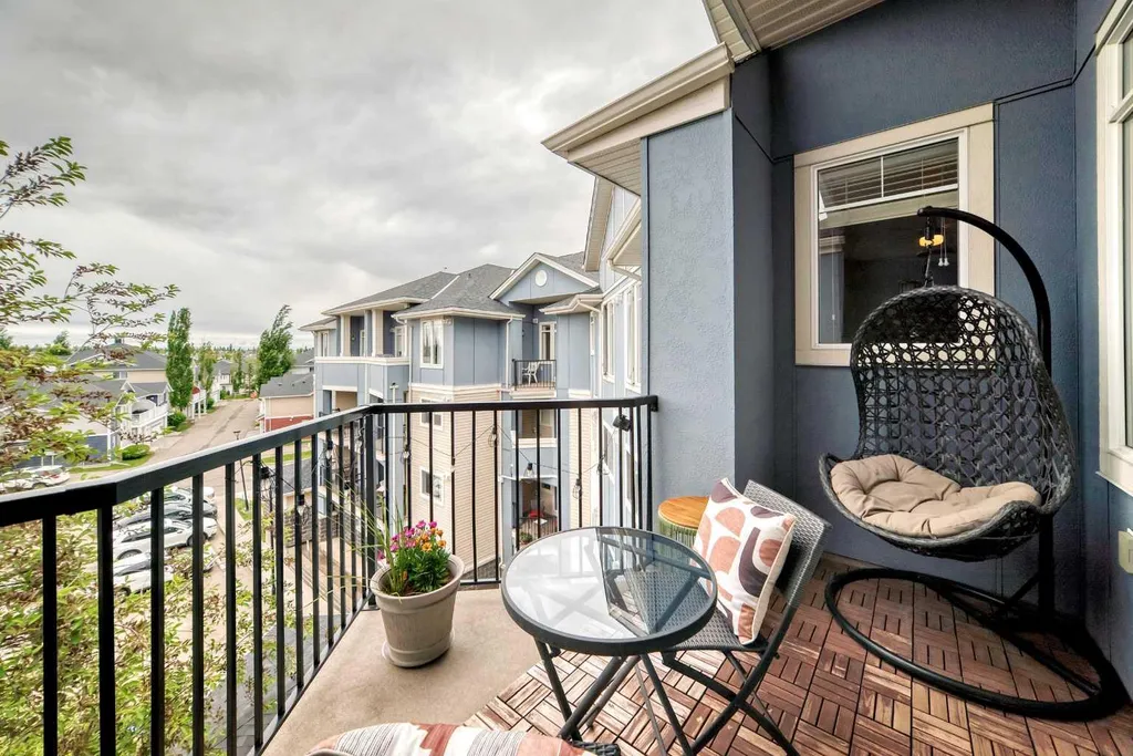 120 Country Village Circle NE Calgary AB T3K 0E4