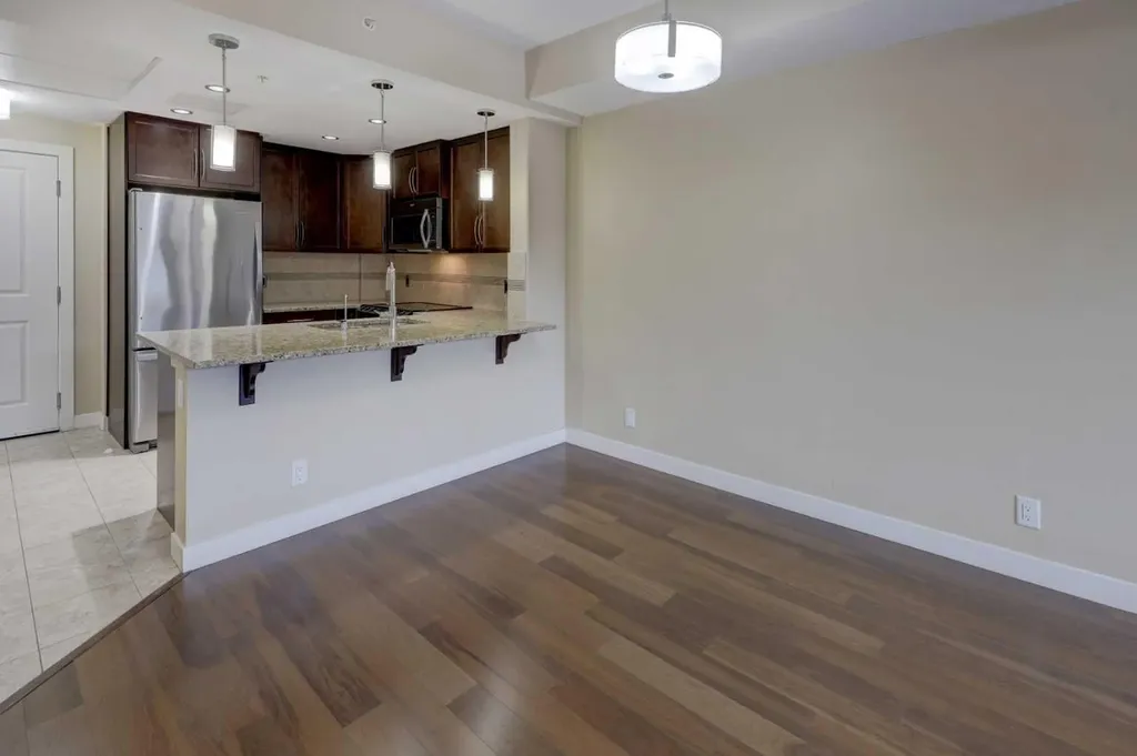 16 Varsity Estates Circle NW Calgary AB T3A 2C5