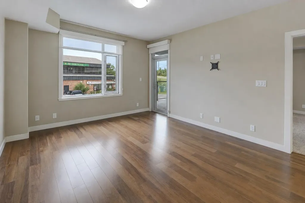 16 Varsity Estates Circle NW Calgary AB T3A 2C5