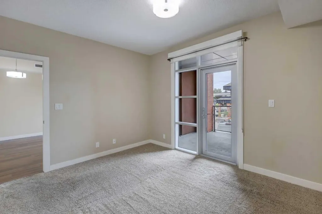 16 Varsity Estates Circle NW Calgary AB T3A 2C5
