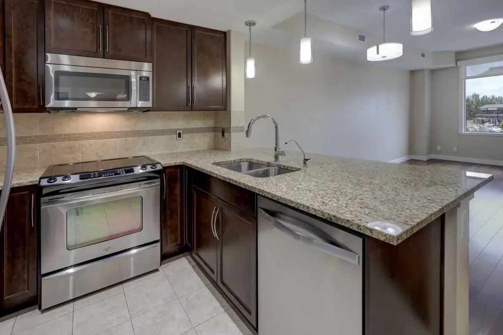 16 Varsity Estates Circle NW Calgary AB T3A 2C5