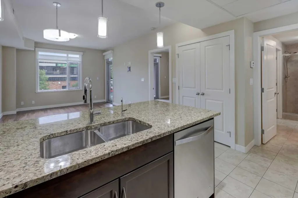 16 Varsity Estates Circle NW Calgary AB T3A 2C5