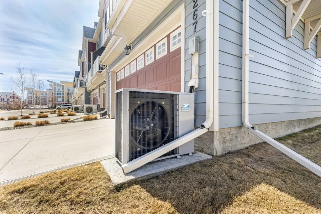 267 Mahogany Way SE Calgary AB T3M 2G6