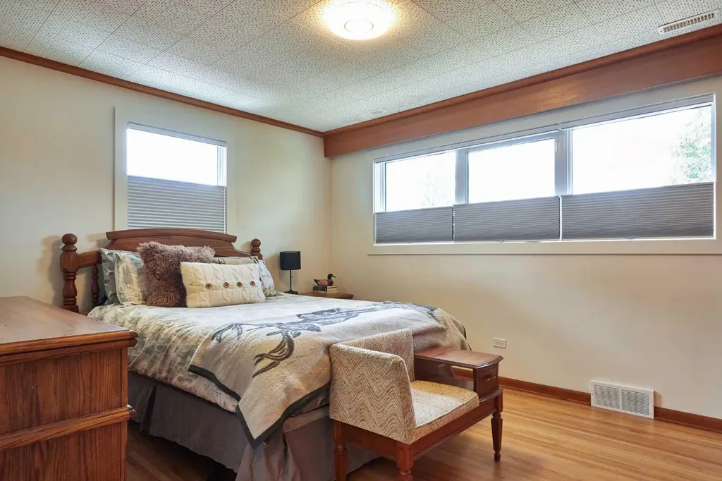 640 Division Avenue NW Medicine Hat AB T1A5Y1