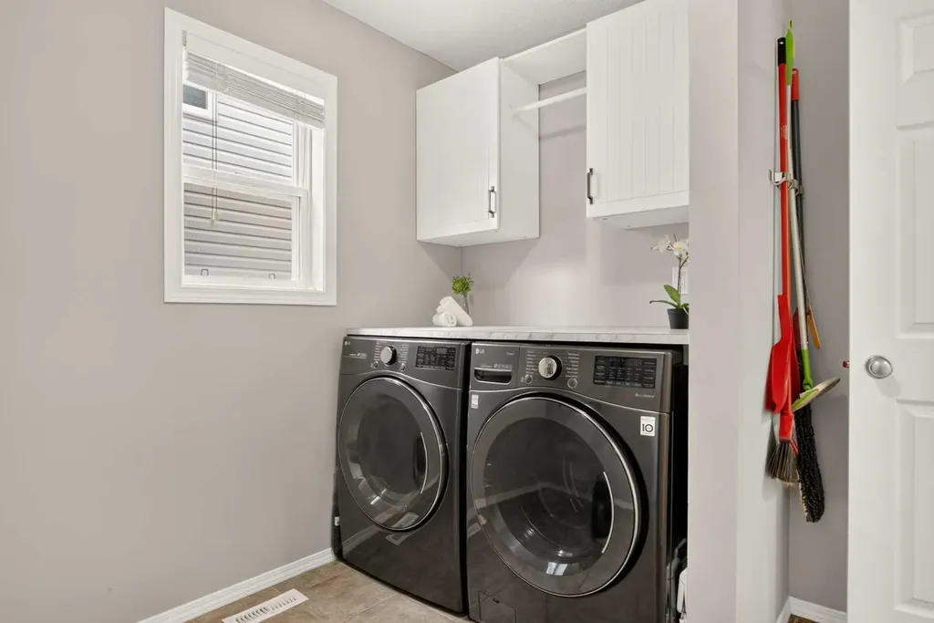 149 Royal Birch Bay NW Calgary AB T3G 5X6