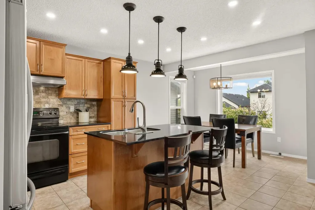 149 Royal Birch Bay NW Calgary AB T3G 5X6