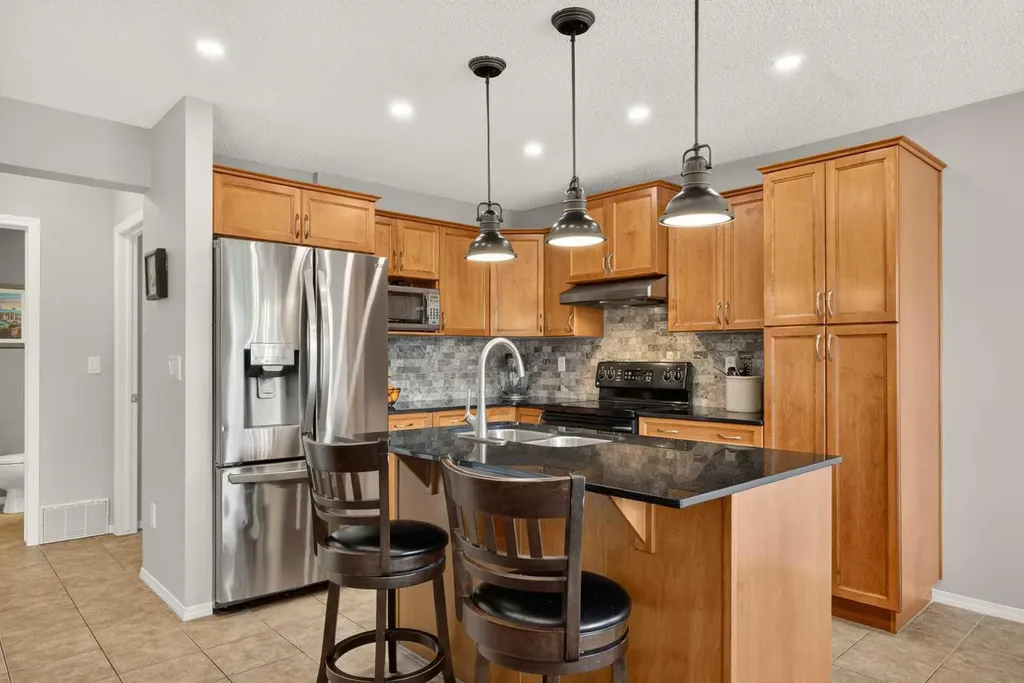 149 Royal Birch Bay NW Calgary AB T3G 5X6