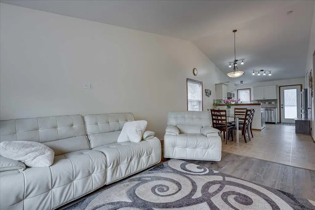 348 Lancaster Drive Red Deer AB T4R 3S4
